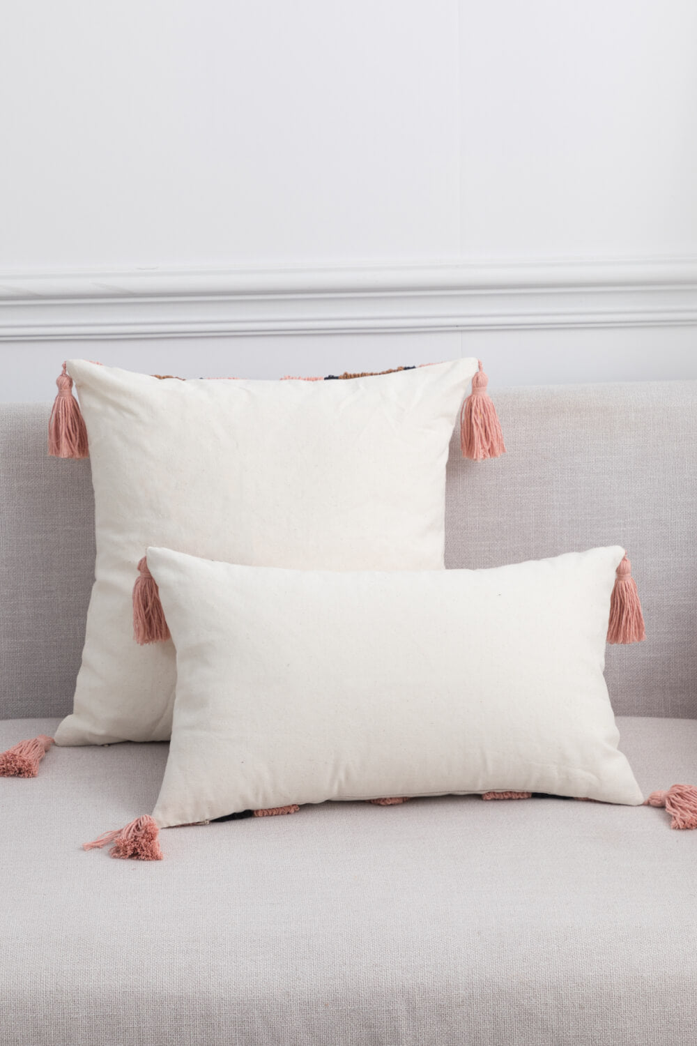 HOME—Decorative Throw Pillow Case--Geometric Graphic Tassel