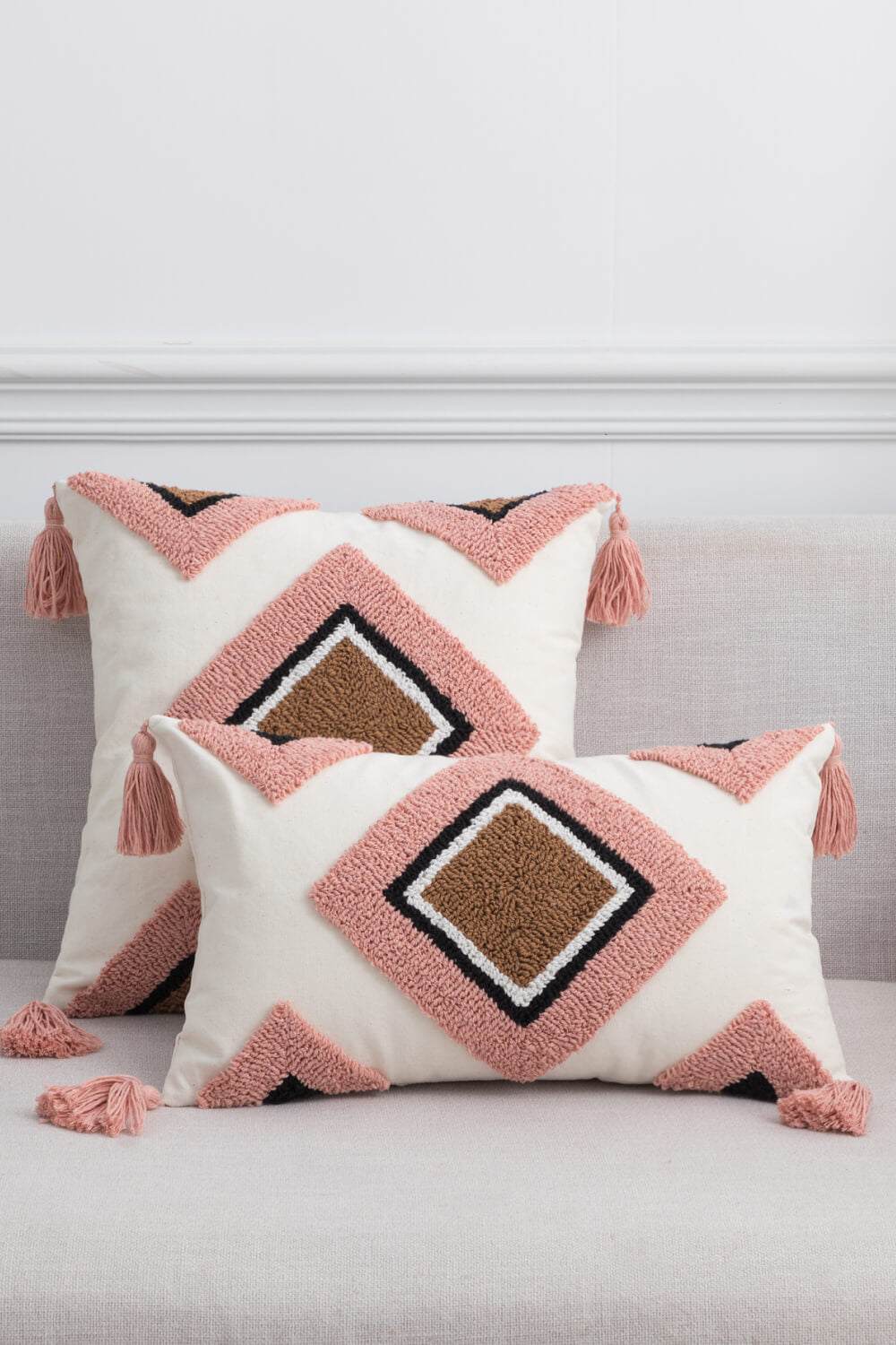 HOME—Decorative Throw Pillow Case--Geometric Graphic Tassel